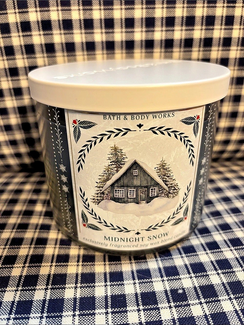 Bath & Body Works Midnight Snow 3-Wick Candle